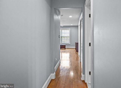 590 Abbey Ct, Blue Bell PA  19422-1303 exterior