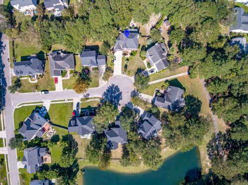 2813 Bottle Brush Ct, Mount Pleasant SC  29466-9202 exterior