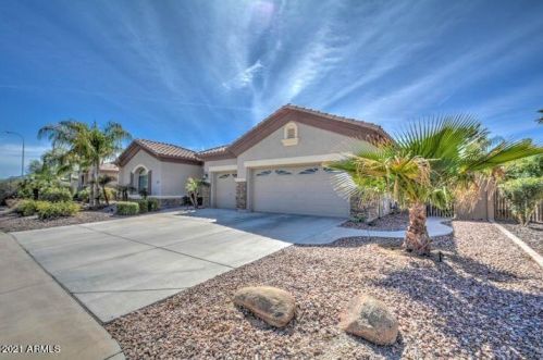 2801 Buena Vista Dr, Chandler, AZ 85249-5079