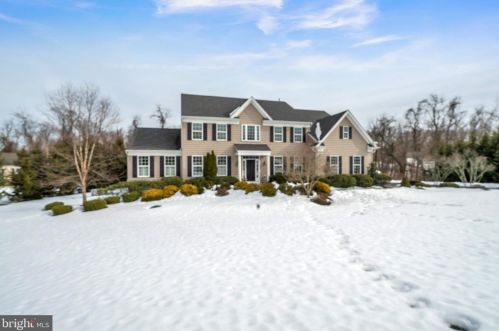 1511 Bray Ln, Washington Crossing, PA 18977-1614