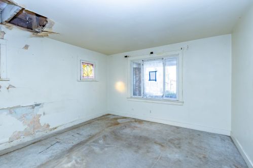 179 Magnolia St, Whitaker PA 15120-2331 exterior