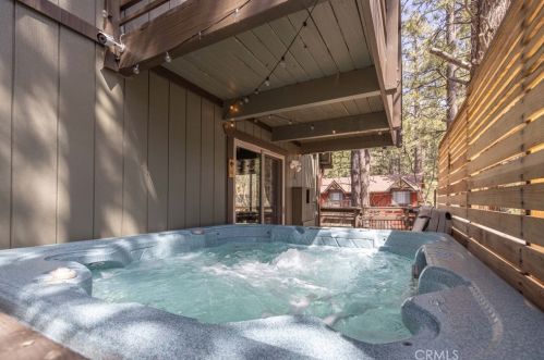 437 Gold Mtn Dr, Big Bear City CA  exterior