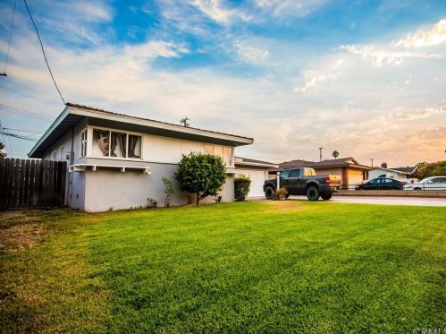 4328 Simmons Ave, Orange, CA 92868-1516