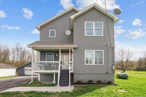 2017 Mt Hope Rd, Middletown, NY 10940-7312