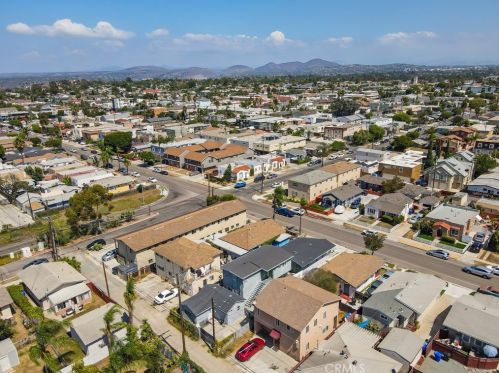 4576 32 St, San Diego CA  92116-4414 exterior