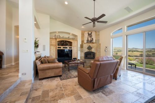 230 Phelan Ranch Way, Pismo Beach CA  93420-5525 exterior