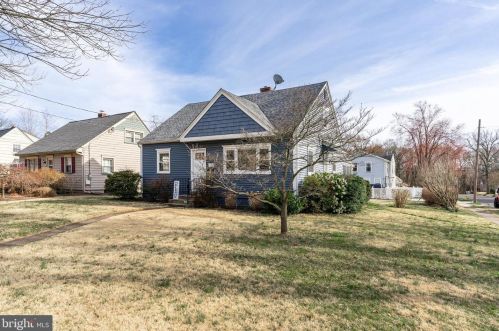 1356 Maple Ave, Haddon Heights, NJ 08035-1822