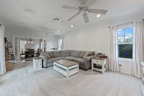 6880 10th St, Long Beach CA  90815-4930 exterior