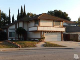 5990 Fremont Cir, Camarillo, CA 93012-4336