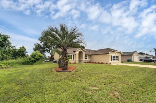 2825 Corrigan Dr, Deltona, FL 32738-2078