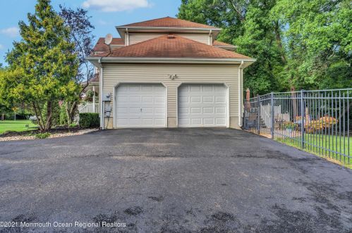 305 Bartley Rd, Jackson Twp NJ  08527-1166 exterior