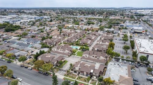 8025 70th St, Paramount CA 90723-5401 exterior