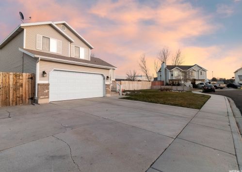 3373 Ramsey Cir, Salt Lake City, UT 84120-1780