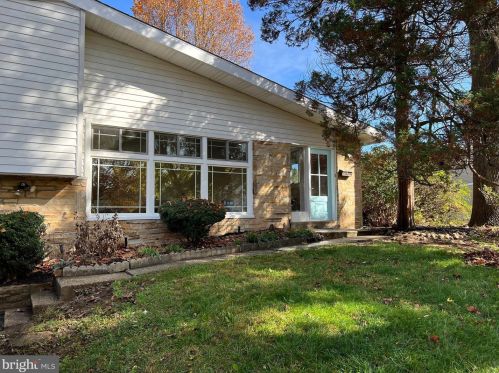 1633 Thayer Dr, Blue Bell, PA 19422-3548