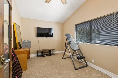 22301 Chestnut Ln, El Toro CA  92630-4306 exterior