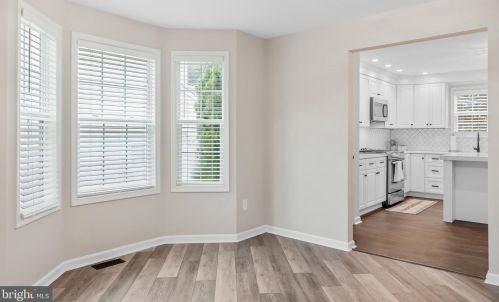 17 Hillside Ln, Berlin Boro NJ  08009-1703 exterior