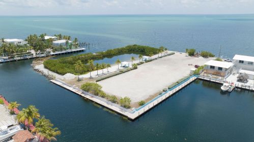 110 Marina Ave, Key Largo FL  33037-4311 exterior