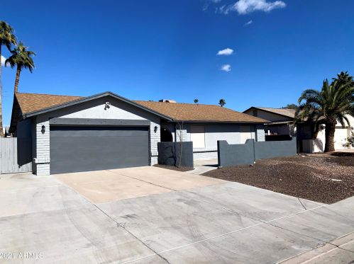 914 Cheyenne Dr, Chandler, AZ 85225-2181