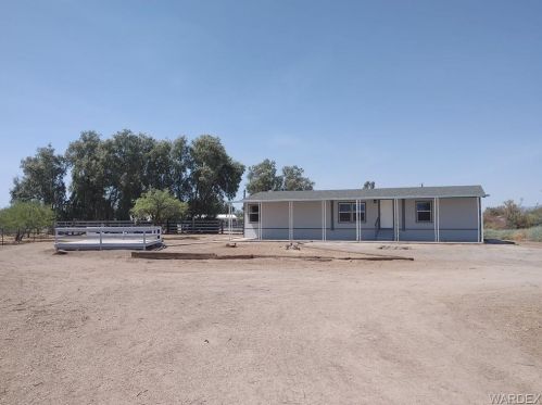 3250 Deadwood Dr, Mohave Valley, AZ 86440-9478