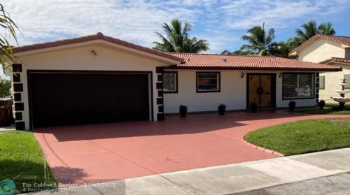 1740 79th St, Hialeah, FL 33014-3236