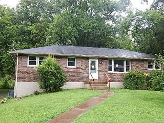 156 Chippendale Dr, Hendersonville, TN 37075-3227