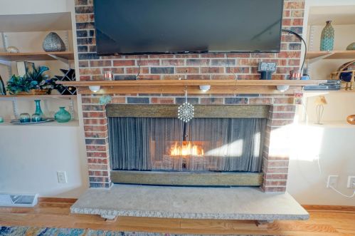 14460 Wilbur Dr, Waukesha WI  53151-5254 exterior