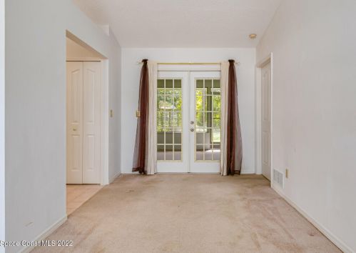 5195 Carter St, Cocoa, FL 32927-9231