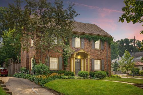 740 Chippewa Ave, Saint Paul, MN 55107-2523