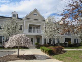 7002 Brookfield Glen Dr, Belvidere, NJ 07823-2859