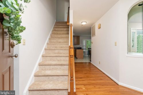 10301 Hampton Ln, Fredericksburg, VA 22408-5511