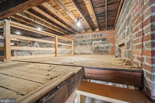 5010 Brooks St, Washington DC  20019-5318 exterior