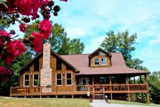 1096 Clearview Dr, Newport, TN 37821-3312