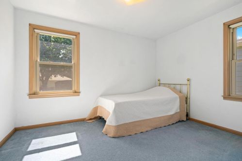 908 Thrush St, Green Bay WI  54303-4332 exterior