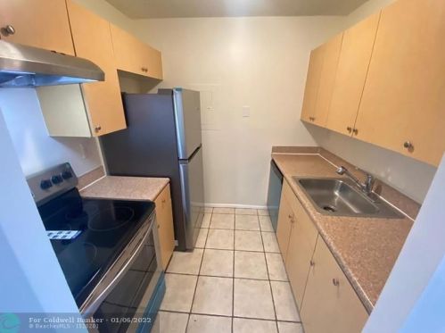 1068 Benoist Farms Rd, West Palm Beach, FL 33411-9361