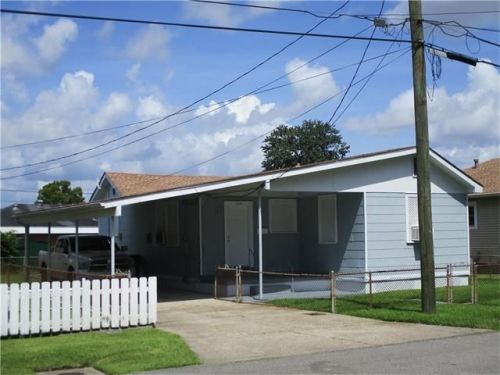520 Oak St, Marrero, LA 70072-1219