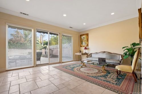 4946 Haskell Ave, Van Nuys CA 91436-1540 exterior