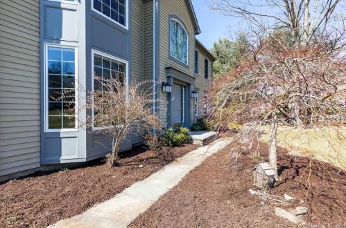 34 Mudry Farm Rd, Brookfield Center CT  06804-3542 exterior