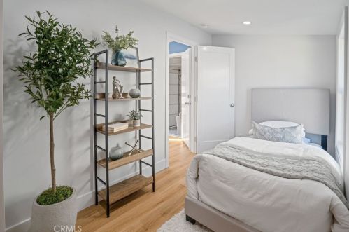 21322 Western Ave, Torrance CA  90501-2953 exterior