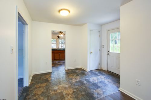 6 Timbercroft Rd, High Bridge, NJ 08829-2210