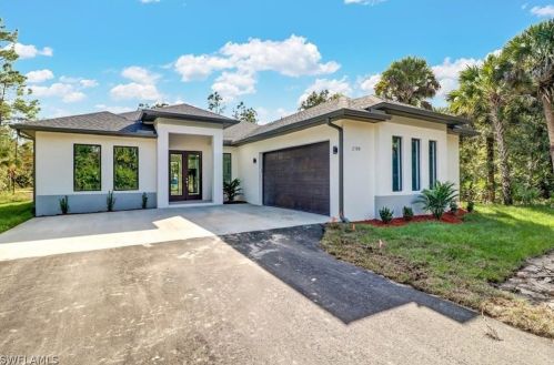 4362 40th St, Naples, FL 34120-3212