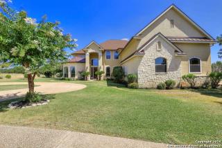 304 Falcon Pt, Fair Oaks, TX 78006-5967