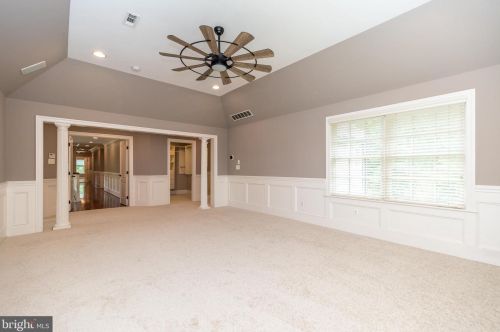 10 Devonshires Ct, Blue Bell PA  19422-2560 exterior