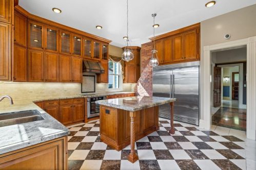 44 7 St, San Jose CA  95112-7401 exterior