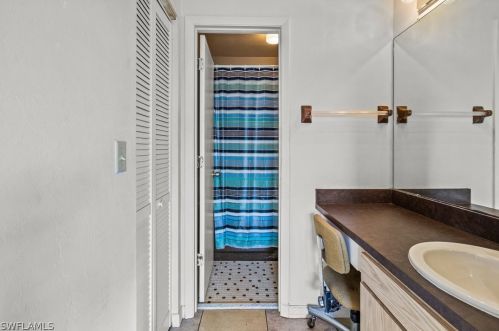 1607 Ridgecrest St, Lehigh Acres FL 33936-5843 exterior