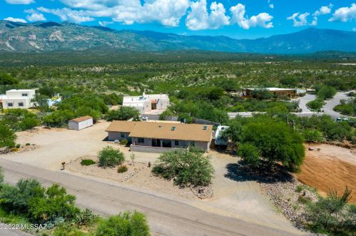 7321 Camino Mirlo, Tucson, AZ 85747-9339