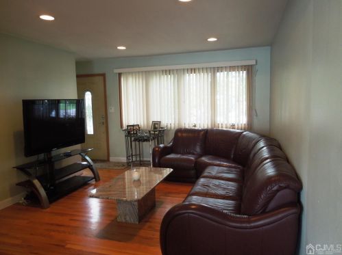 3313 Park Ave, South Plainfield NJ  07080-5223 exterior