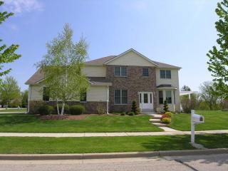300 Falcon Ridge Dr, Lyons, WI 53105-2421