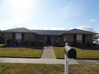 3912 Hillcrest Dr, Marrero, LA 70072-6022