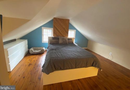 412 Washington Ave, Downingtown PA  19335-2708 exterior