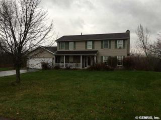 1 Sand Pebble Dr, Rochester, NY 14624-3607
